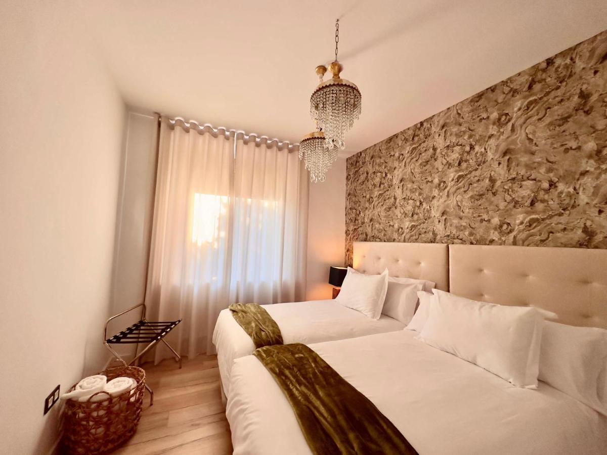 Libelle Apartment Гранада Екстериор снимка