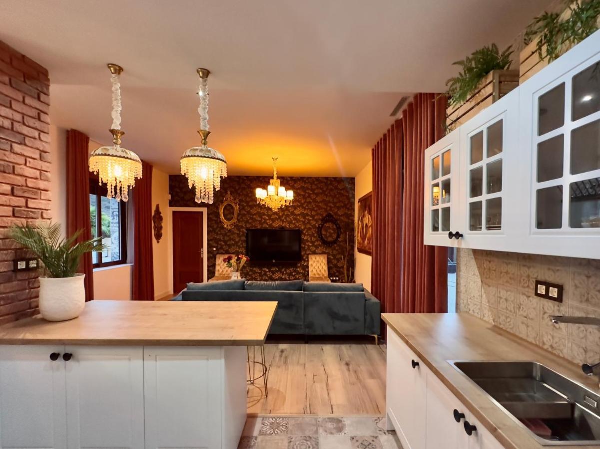 Libelle Apartment Гранада Екстериор снимка